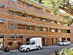 3 Bed Flat in Sinoville
