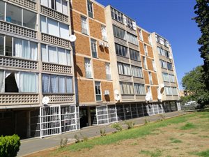 2 Bed Apartment in Memorial Road Area
