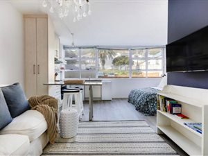 Studio Apartment in Sea Point
