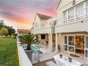 5 Bed House in Boschenmeer Golf Estate