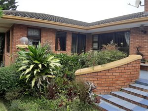 5 Bed House in Bergsig