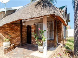 3 Bed House in Suiderberg