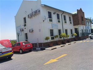 226 m² Commercial space in Dowerglen