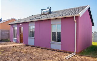 2 Bedroom House in Alberton