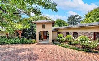 4 Bedroom House in Bryanston