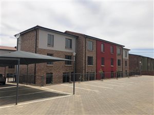 2 Bedroom Apartment in Rooihuiskraal
