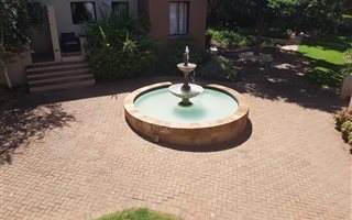 2 Bedroom Apartment in Johannesburg North