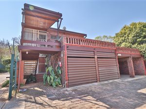 2 Bed Simplex in Lynnwood Manor