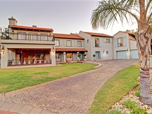 3 Bed House in Boardwalk Manor