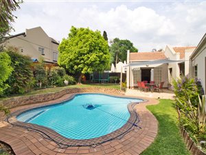 3 Bed House in Dowerglen