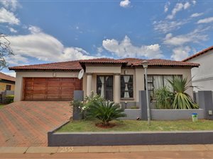 3 Bed House in Amandasig