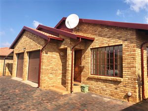 3 Bed Cluster in Eike Park