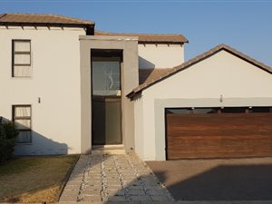 3 Bed House in Amberfield Valley