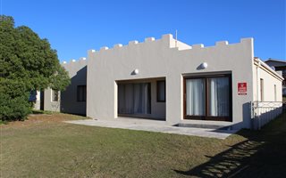 3 Bedroom House in Struisbaai