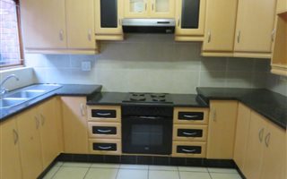 3 Bedroom Duplex in Chiltern Hills