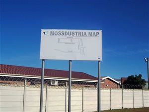 8306 m² Land available in Mossindustria