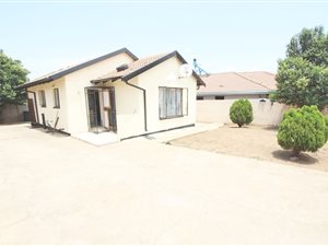 3 Bedroom House in Kagiso
