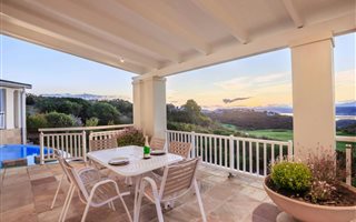 5 Bedroom House in Pezula Golf Estate