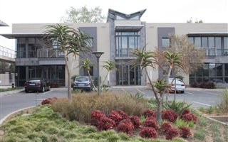 503.899993896484 m² Office Space in Bryanston