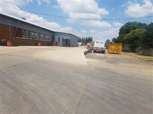 2000 m² Industrial space in Bartlett