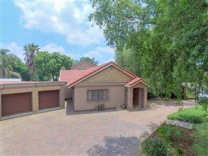 4 Bed House in Kempton Park Central
