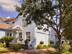 4 Bed House in Woodlands Estate