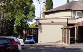 448 m² Commercial space in Rooihuiskraal