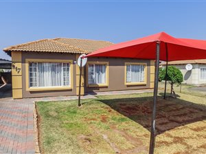3 Bed House in Rosslyn
