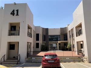 295 m² Commercial space in Kyalami