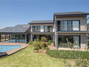 5 Bed House in Waterfall Country Estate