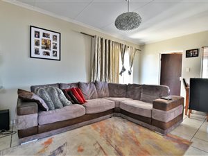 2 Bed Apartment in Alberton