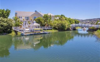 5 Bedroom House in Thesen Islands