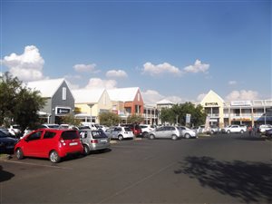 351 m² Commercial space in Equestria