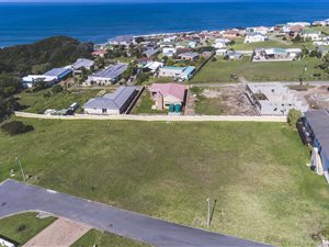 750 m² Land available in Glen Gariff