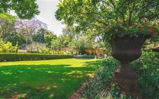 1901 m² Land available in Westcliff