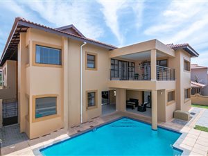 5 Bed House in Westmead
