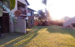 2 Bedroom Townhouse in Moreleta Park