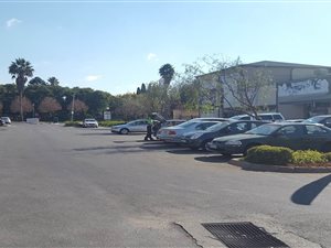 180 m² Retail Space in Bartlett