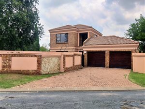 3 Bed House in Country View