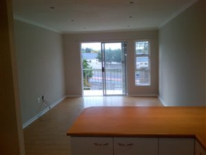 2 Bed Flat in Oakglen