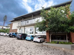 151 m² Commercial space in Die Wilgers