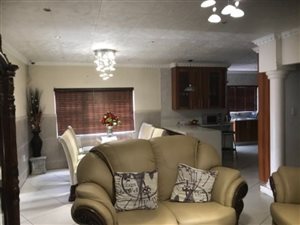 5 Bed House in Wattville