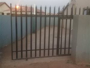 2 Bed Garden Cottage in Vosloorus