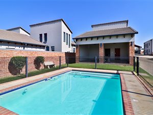 2 Bed Apartment in Summerset
