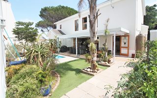 3 Bedroom House in Zevenzicht