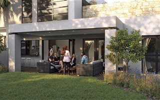 3 Bedroom Apartment in Bryanston East