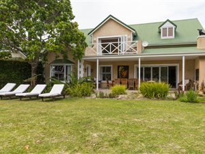 4 Bed House in River Club