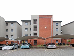 2 Bed Apartment in Sebenza