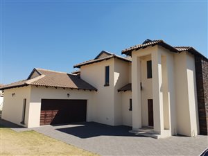 3 Bedroom House in Bankenveld