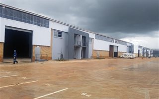 628 m² Industrial space in Pomona